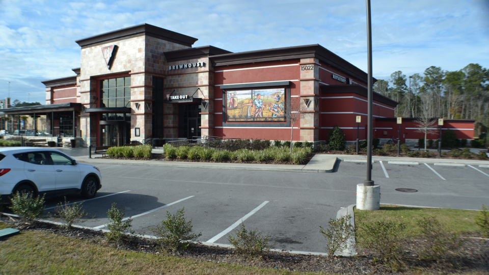Bj's Restaurant & Brewhouse 2